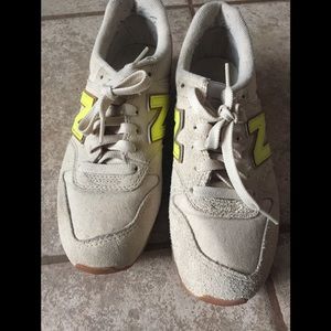 New balance sneakers size 7